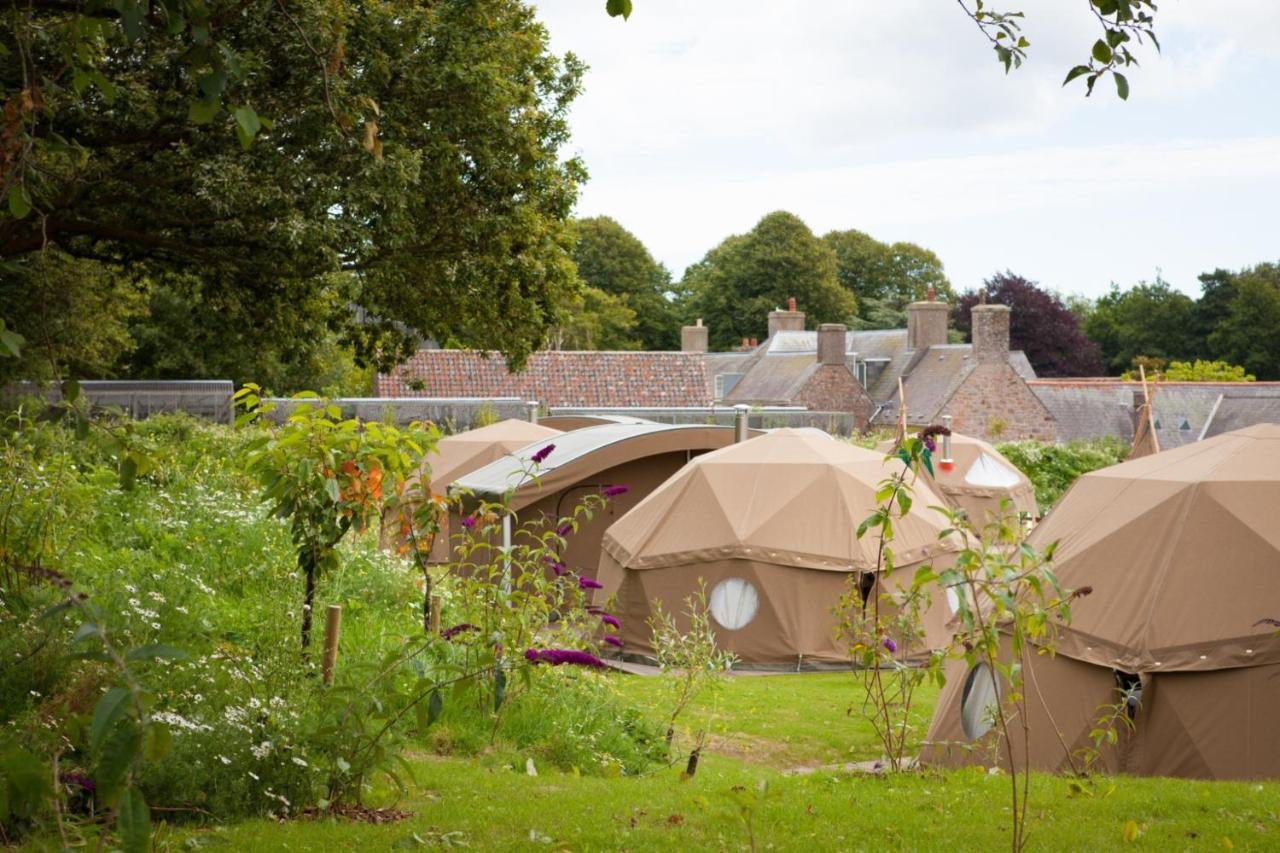 Hotel Durrell Wildlife Camp Trinity Esterno foto